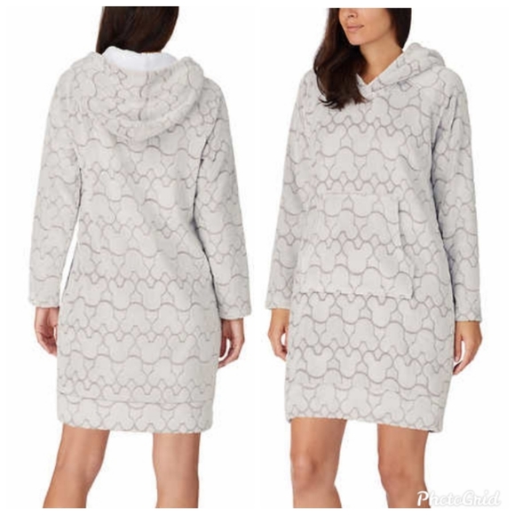 🔥XS&XLONLY🔥Disney Mickey Sherpa Lounger - Picture 2 of 9